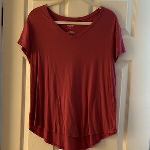 Arizona Jean Company Women's Burgundy V-Neck Tee